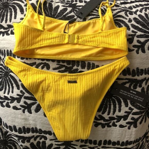 TRIANGL MICA CHEEKY SUNSHINE RIB Bathing Suit NWT NO bag 🍋 - Picture 5 of 6